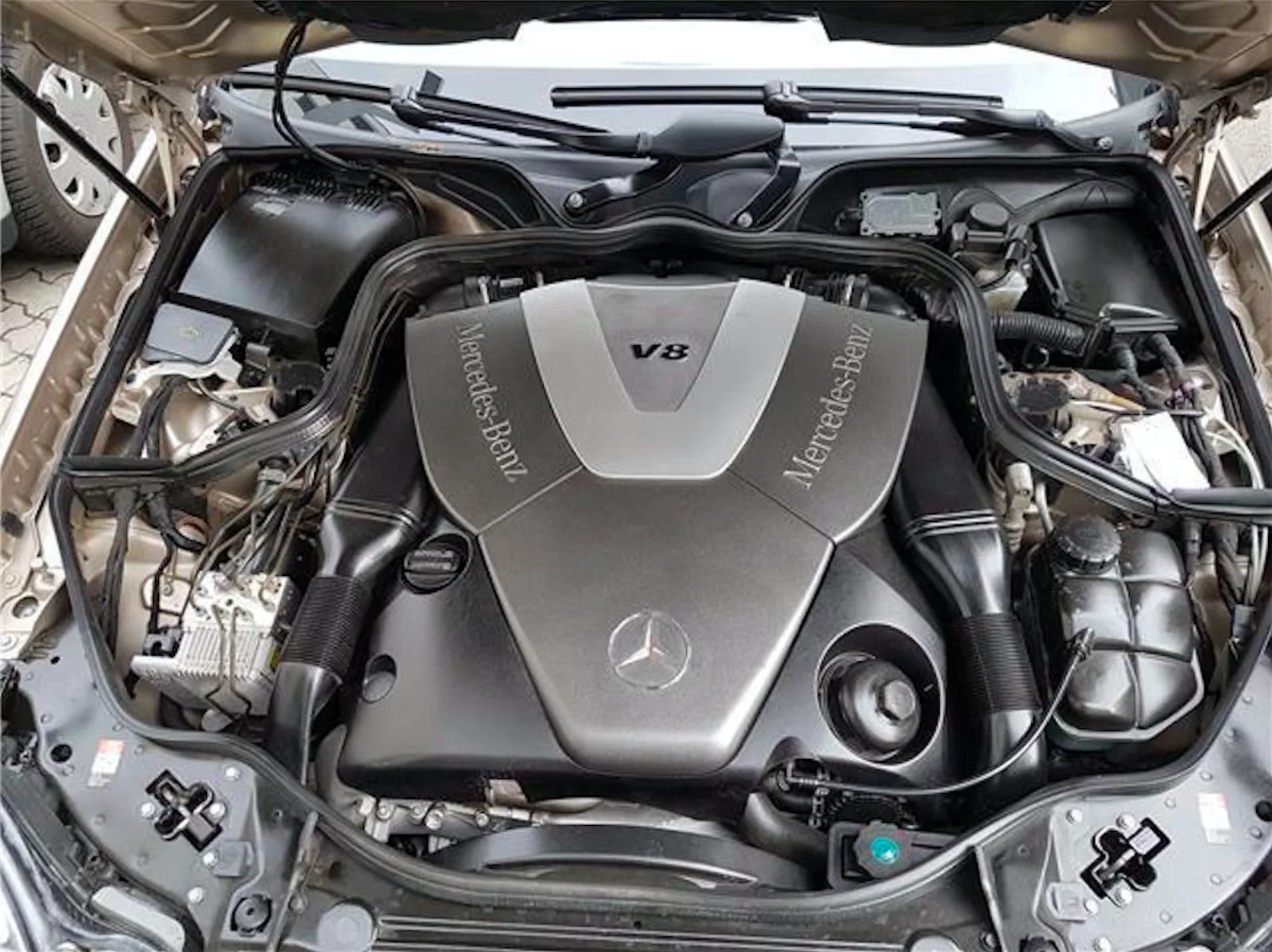 Mercedes-Benz OM628 V8 CDI dízelmotor