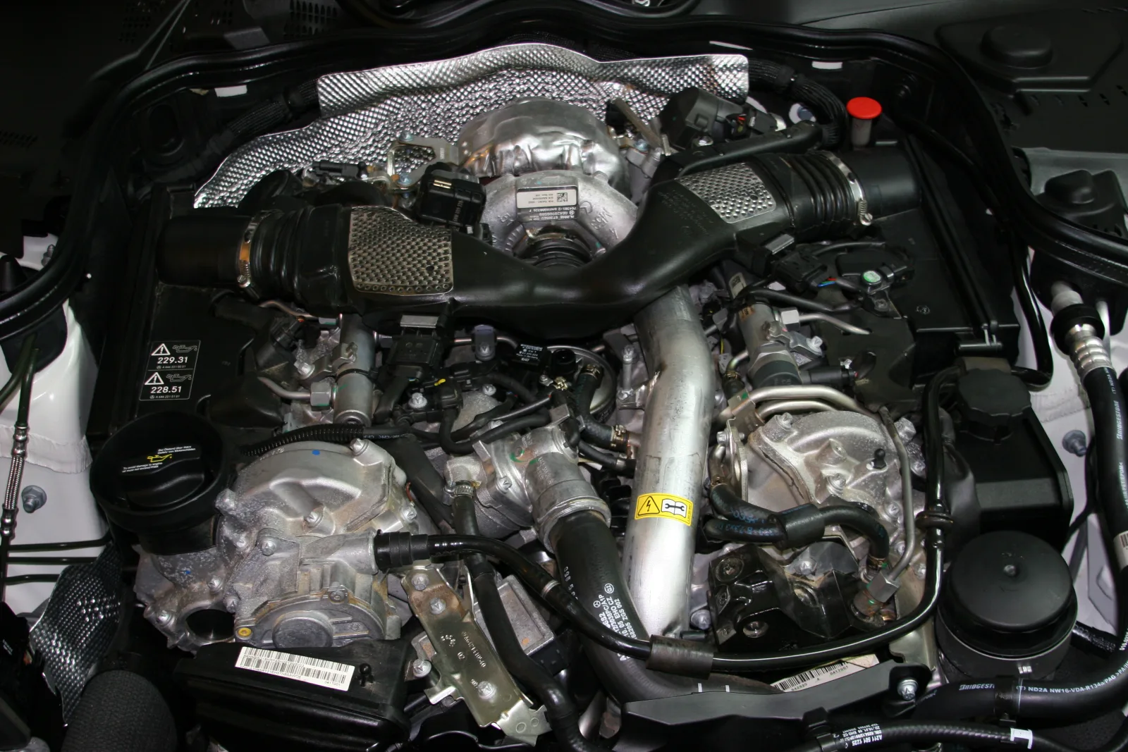 Mercedes-Benz OM642 V6 CDI dízelmotor