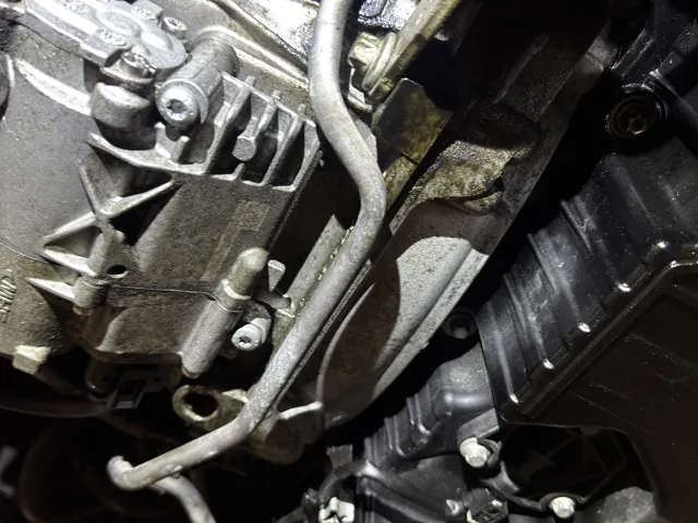 Turbófeltöltő és levegőoldal ellenőrzése a dKRAFT Mercedes szerviz műhelyében